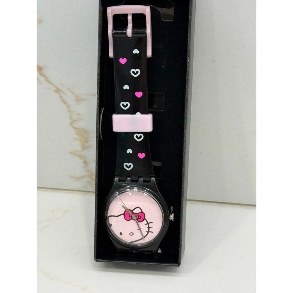 2011 Avon Hello Kitty Hearts Watch